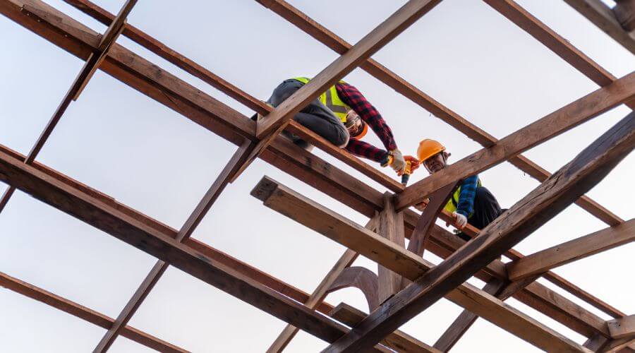 Expert Emergency Roof Repairs services in Clarita, OK